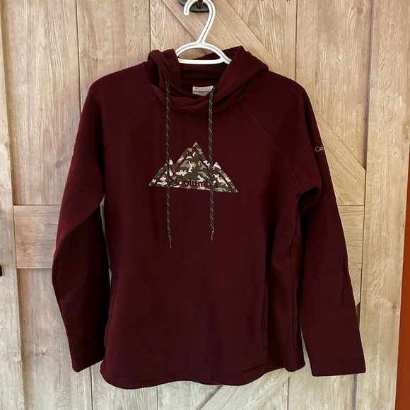 Columbia women’s Burgundy Hoodie with Camo Detail - Picture 1 of 6